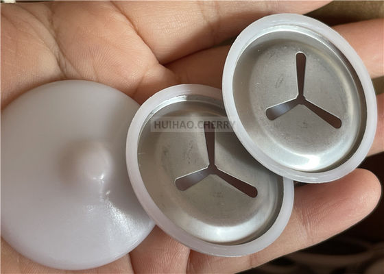 مشابك عزل الصوت من الفولاذ المقاوم للصدأ بدرجة 304 مع أغطية بوليكابس بيضاء مثبتة على دبابيس لحام CD مقاس 38 مم