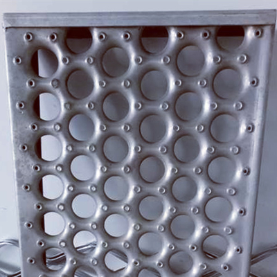 Q235 الفولاذ الكربوني المثقوبة الشبكة القابضة 2MM-3MM