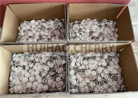 مشابك عزل الصوت من الفولاذ المقاوم للصدأ بدرجة 304 مع أغطية بوليكابس بيضاء مثبتة على دبابيس لحام CD مقاس 38 مم