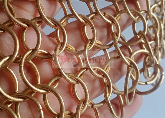 تصميم وتصنيع ستارة شبكية معدنية بحلقات من الستانلس ستيل