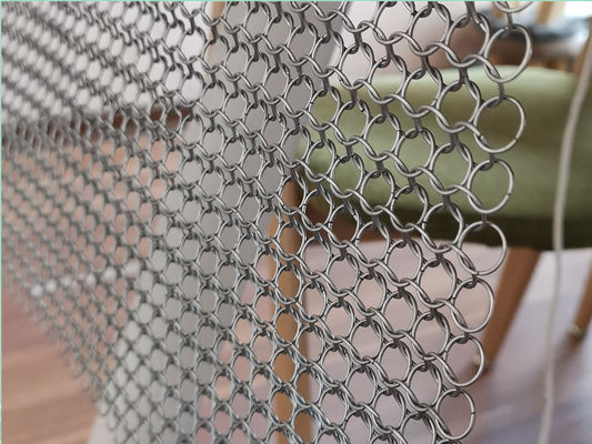 ستائر شبكية من الفولاذ المقاوم للصدأ لمعالجة النوافذ ، ستائر شبكية معدنية من Chainmail لمقسم الفضاء